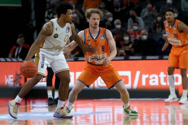 无论在场上 无论在场上