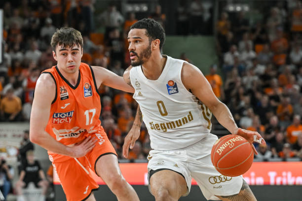 面进行努力 面进行努力