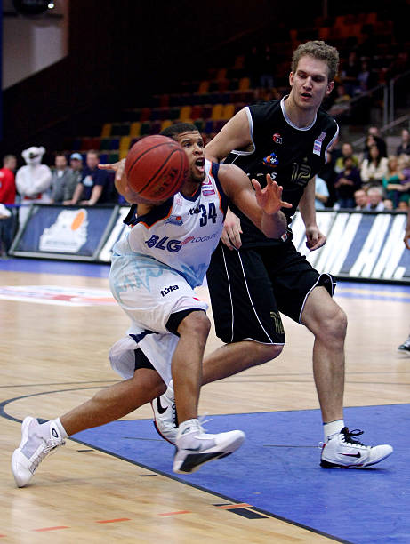 次足球之旅 次足球之旅