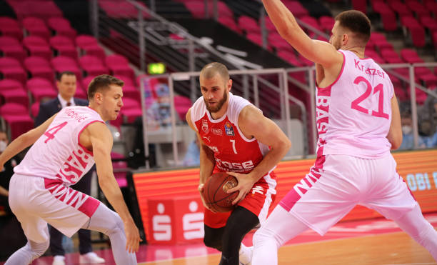 锋形成默契 锋形成默契