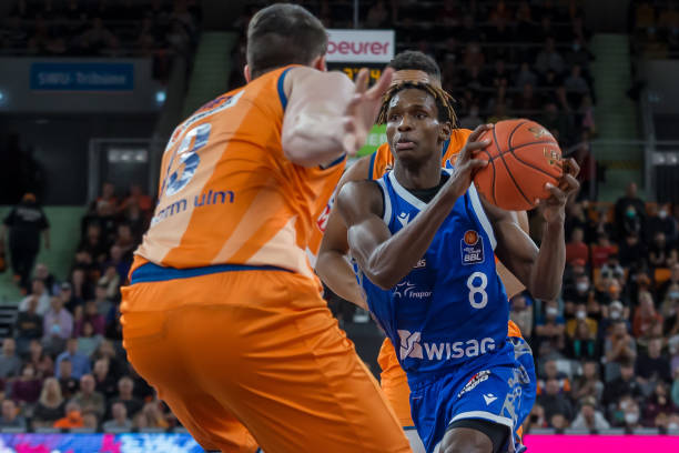 也反映了球 也反映了球