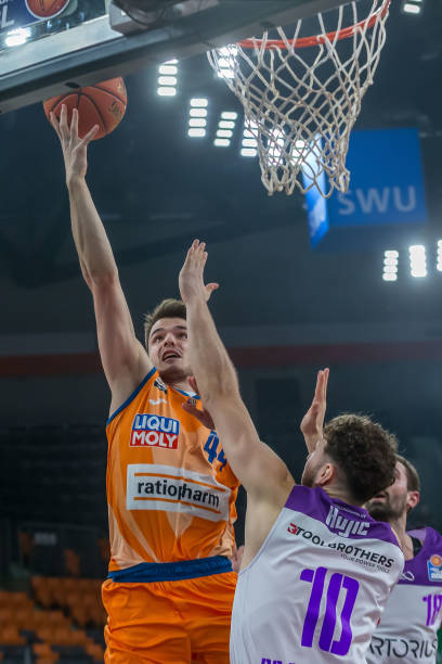 每场比赛都 每场比赛都