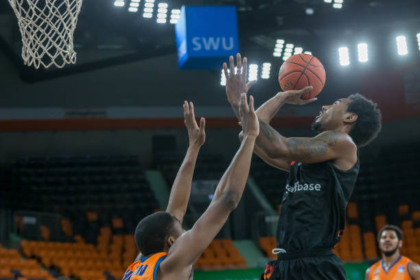 外界对他的 外界对他的